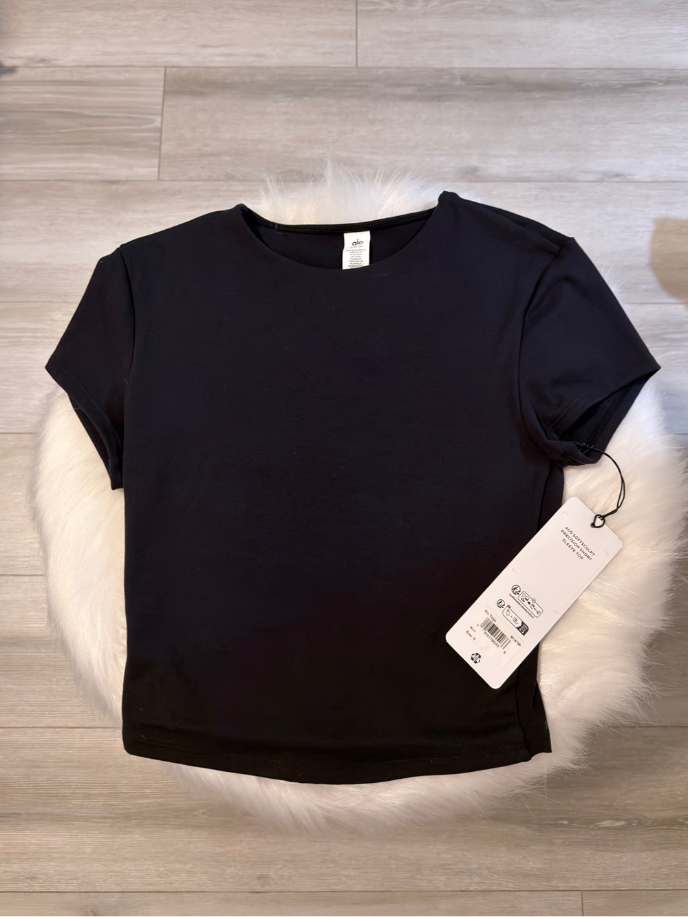 NWT Alo Softsculpt Precision Short Sleeve Top in Black, Small - Picture 3 of 7